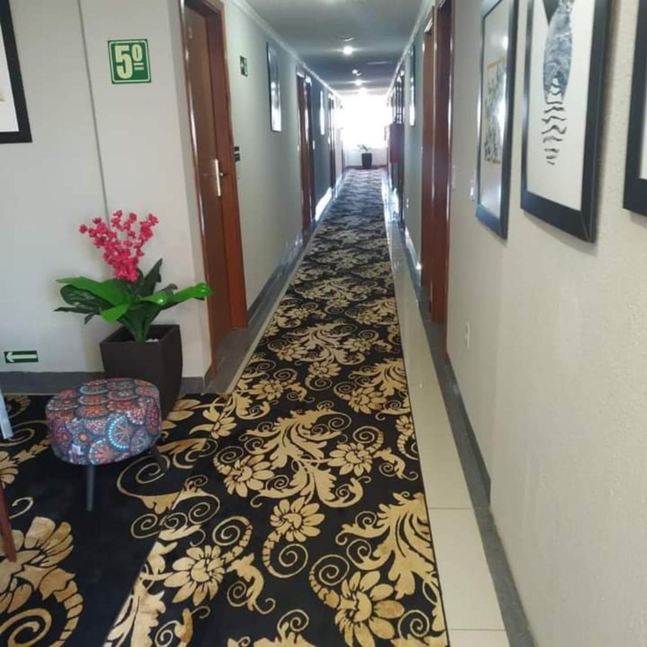 Turis Hotel Dourados Exterior foto